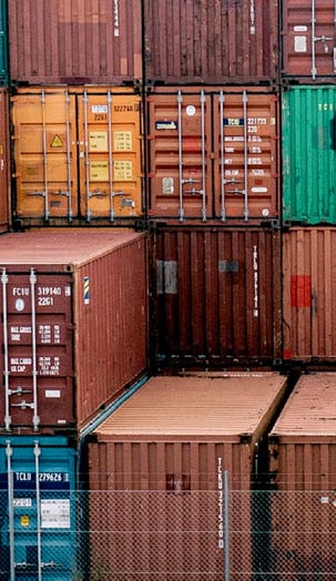 TITAN Containerstapel
